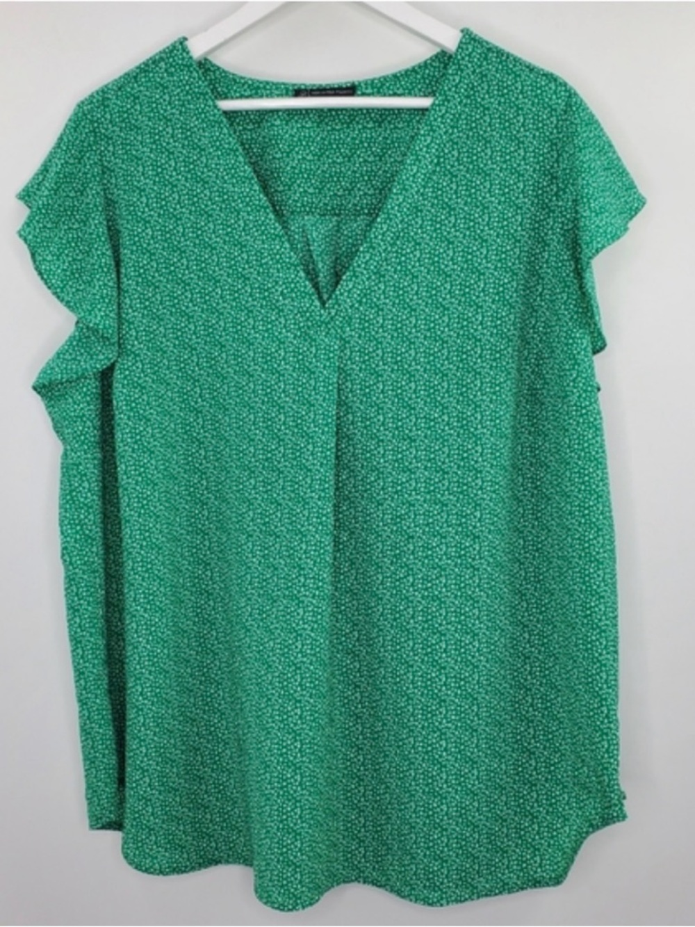 Adrianna Papell Emerald Green V-Neck Flutter Sleeve Top